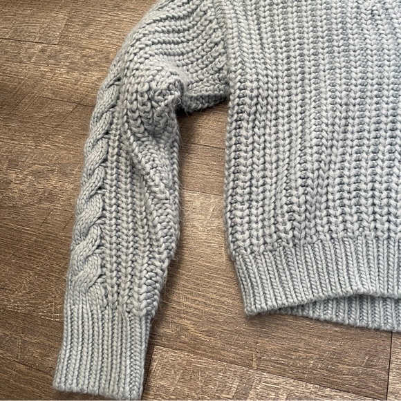 La Hearts Heather Gray V-Neck Sweater - Picture 5 of 11